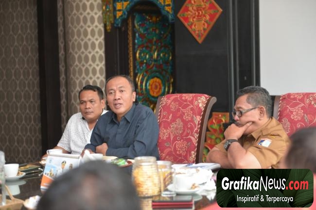  Bupati H. Fauzan Khalid menggelar Rapat Forum Komunikasi Pimpinan Daerah (Forkompinda) Kabupaten Lombok Barat (Lobar)